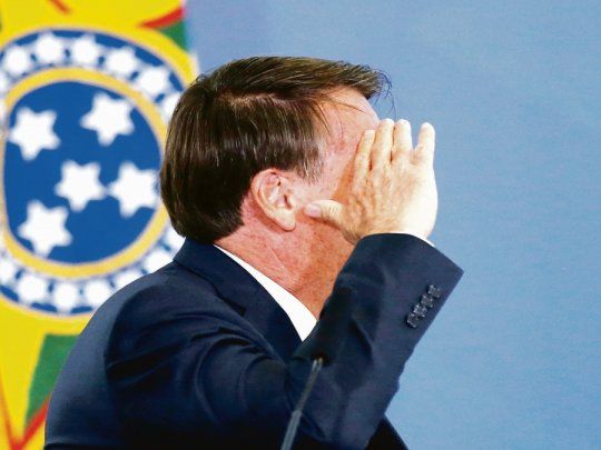 El Presidente de Brasil, Jair Bolsonaro, no podía creer las vistas que tuvo durante una teleconferencia con empresarios.