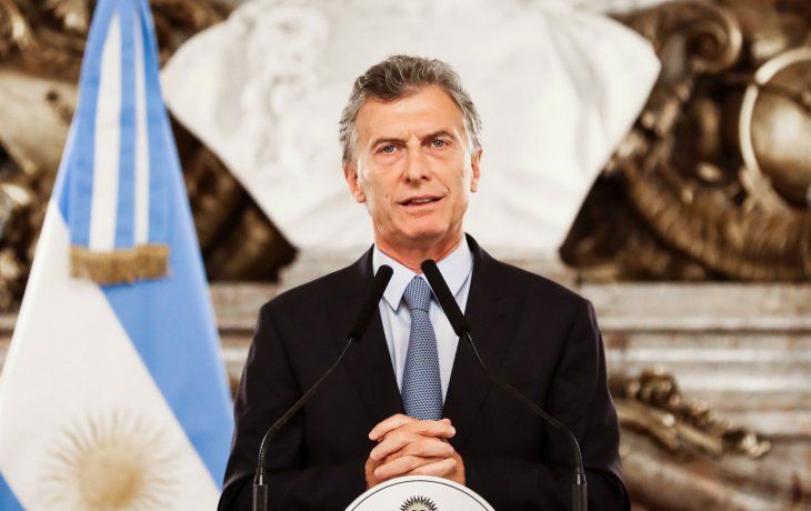 macri firmo el dnu por la extincion de dominio: el que las hace las paga