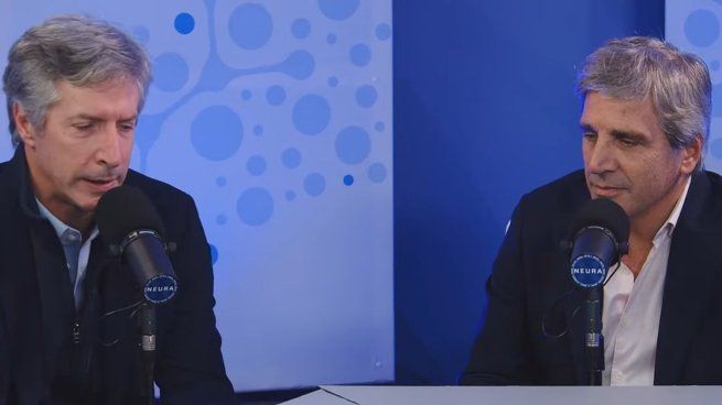 Santiago Bausili y Luis Caputo salen a comprar dólares para recuperar reservas y bajar el riesgo país.