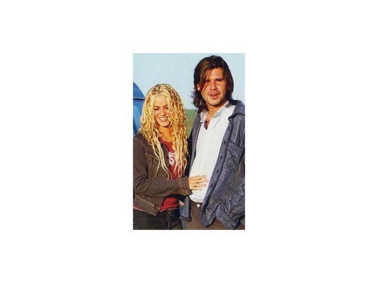 Shakira y Antonio de la Rúa.