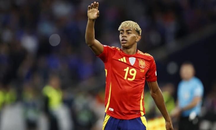 The player stands out in Barcelona in Spain and recently gave him the 10th Dorsal that left Ansu Fati The player stands out in Barcelona in Spain and recently gave him the 10th Dorsal that left Ansu Fati