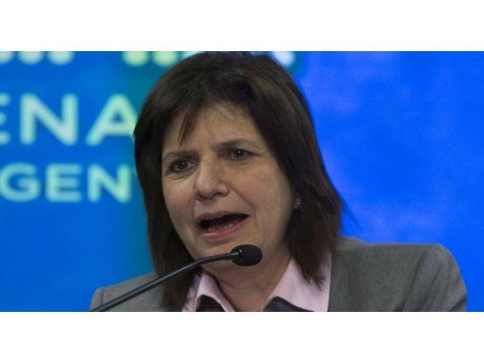 Bullrich quiere que el derecho de admisión para barras bravas lo aplique el Estado