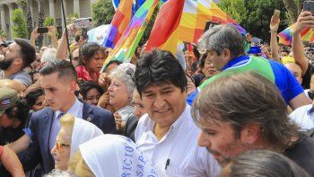 El ex presidente de Bolivia Evo Morales particip&oacute; el jueves en Plaza de Mayo de la tradicional ronda de las Madres.
