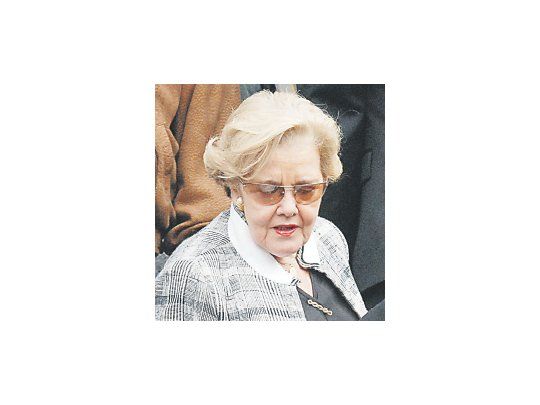 Pesar por muerte de exesposa de Alfonsín