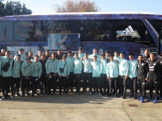 El seleccionado argentino partió rumbo a Corea para jugar el último amistoso antes de Tokio 2020.
