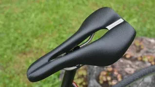 Este asiento ha facilitado la vida de millones de ciclistas debido a su innovador diseño. Este asiento ha facilitado la vida de millones de ciclistas debido a su innovador diseño.