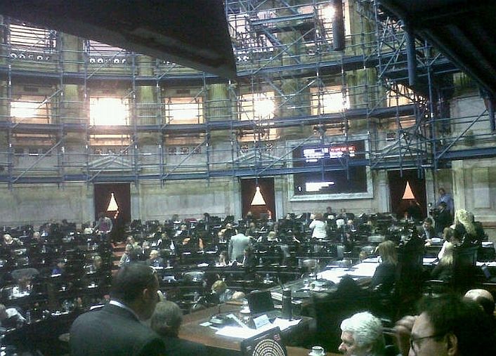 Diputados aprobó gravar venta de acciones y reparto de dividendos (foto 1)