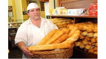 Panaderos advierten que subirá el precio del pan por promesa de dólar a $ 16