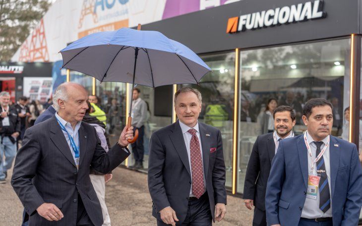 Uno de los hechos destacados de la AOG Patagonia fue la visita del embajador de EEUU en Argentina, Peter Lamelas. 