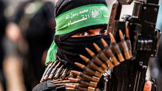 Andrés Ojeda propuso la creación de una lista con organizaciones terroristas.