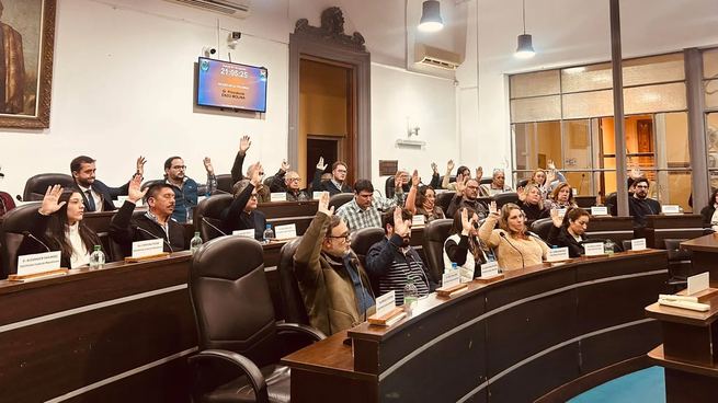 La aprobación del fideicomiso en Salto desató un escándalo en la Junta Departamental.
