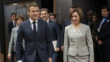 reforma jubilatoria en francia: para macron la gente sabe que hay que trabajar un pcoo mas