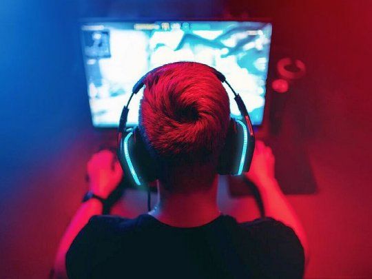 En los últimos años hemos&nbsp;aprendido&nbsp;que el&nbsp;gamer&nbsp;no solamente disfruta de jugar, sino que también dedica gran parte de su tiempo consumiendo contenido sobre videojuegos.