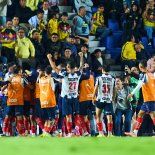 Rayados de Monterrey festeja a pesar de haber perdido 1-2 ante el América, a quien eliminó en los cuartos de final del Apertura 2025. Rayados de Monterrey festeja a pesar de haber perdido 1-2 ante el América, a quien eliminó en los cuartos de final del Apertura 2025.