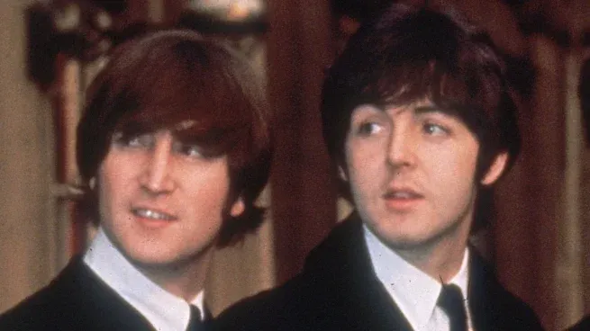 Lennon y McCartney en su época con los Beatles.