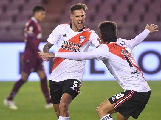 River tuvo pasajes de muy buen fútbol y no tuvo inconvenientes con Lanús.