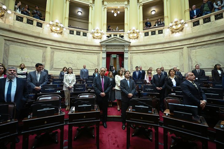 El Senado podría sesionar con Zona Fría y reformas al Banco Central como temas principales. El Senado podría sesionar con Zona Fría y reformas al Banco Central como temas principales.
