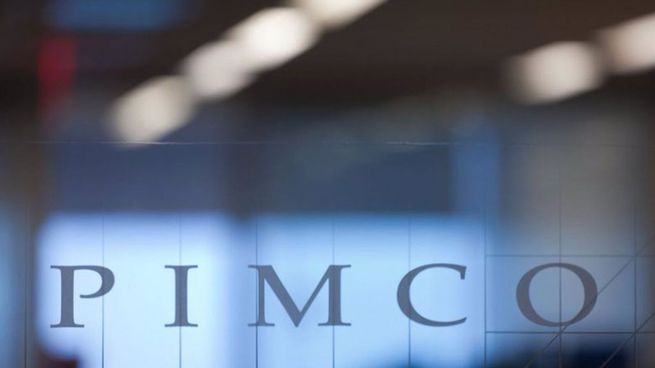 “Les recomiendo encarecidamente dejar flotar su moneda. Les aconsejo hacerlo mientras los tiempos son buenos, si quieren romper con el ciclo de auge y caída”, afirmó Dhawan en declaraciones a periodistas.