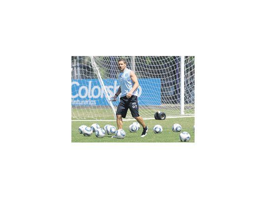 Diego Simeone se mostró cauto y elogió a Boca, el rival de Racing el próximo domingo.