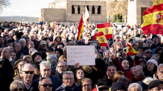Multitudinaria marcha opositora en España. (Foto: EUROPA PRESS)