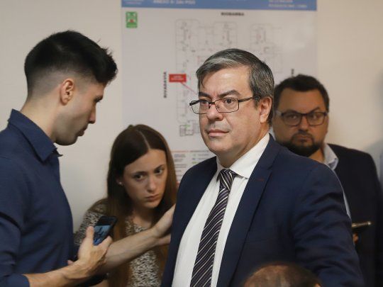 Germán Martínez le pidió a Milei que de marcha atrás con el DNU.