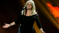 Bonnie Tyler fue una de las cantantes más reconocidas de los 80 y sufría una enfermedad.