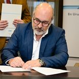 El presidente del Banco de Seguros del Estado (BSE), Marcos Otheguy, aclaró que no posee el título de licenciado en Historia a pesar de que en algunos documentos oficiales figura de esa manera. El presidente del Banco de Seguros del Estado (BSE), Marcos Otheguy, aclaró que no posee el título de licenciado en Historia a pesar de que en algunos documentos oficiales figura de esa manera.