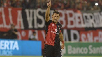 Maxi Rodríguez abrió el marcador para la Lepra.