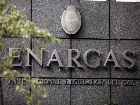 Según el interventor, Federico Bernal, con esta iniciativa, se busca que la medición y gestión del uso del recurso pueda efectuarse de forma más precisa y hasta remota, tanto por parte de una empresa como de un usuario o una usuaria.