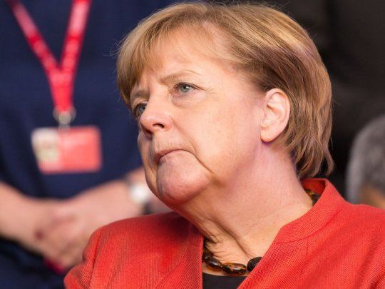 La canciller de Alemania, Angela Merkel, rechaza mutualizar deuda por el coronavirus.