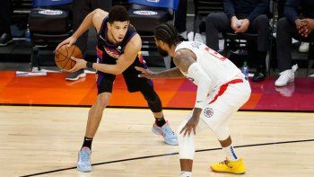 phoenix suns se adelanta en la final del oeste de la nba