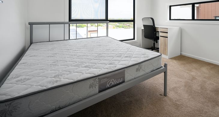 La oferta consiste en probar su producto para evaluar la calidad y la remuneración es en dólares. La oferta consiste en probar su producto para evaluar la calidad y la remuneración es en dólares.