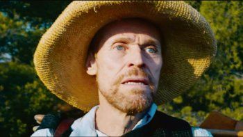 willem dafoe. Schnabel le confió el protagónico a un actor de su confianza, pese a que dobla casi en edad a Van Gogh, quien murió a los 37 años.