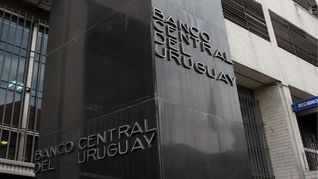 El Banco Central del Uruguay y el Ministerio de Economía y Finanzas buscarán colocar títulos de deuda pública. El Banco Central del Uruguay y el Ministerio de Economía y Finanzas buscarán colocar títulos de deuda pública.