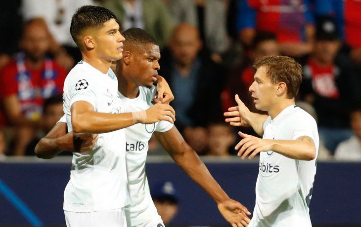 Inter ganó en la Champions League con actuaciones argentinas.