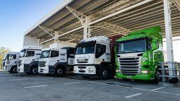 Fadeeac brings together 80% of motor transport SMEs. It is made up of approximately 155,000 trucks with trailers, which encompass more than 10,000 companies. Fadeeac brings together 80% of motor transport SMEs. It is made up of approximately 155,000 trucks with trailers, which encompass more than 10,000 companies.