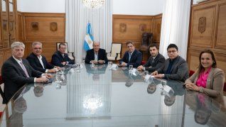 Gobernadores se reúnen con Francos en Casa Rosada para discutir la caída de la copartipación.