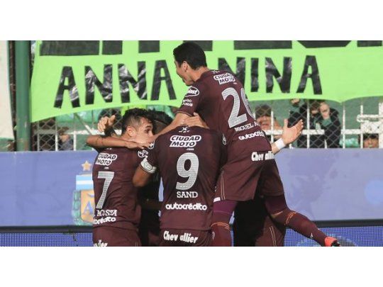 Lanús fue superior a Banfield y ganó con justicia.