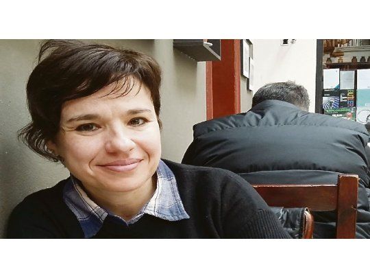 González. Presenta su nuevo libro de cuentos, “El amor es una catástrofe natural”.