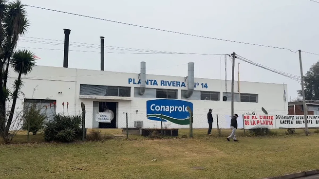 La cooperativa lechera anunció el cierre inmediato de la planta 14 en Rivera.