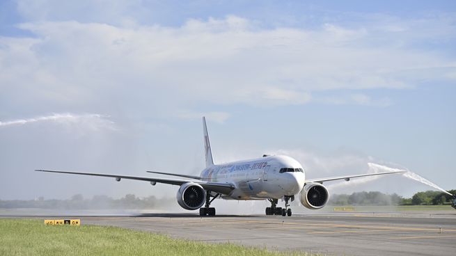 Suspenden despegues y aterrizajes en Ezeiza por obras.