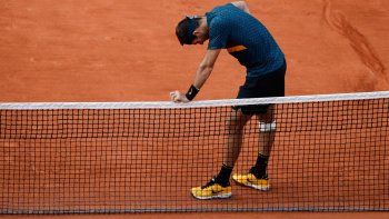 Del Potro busca soluciones a los dolores en su rodilla.