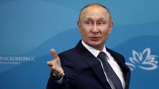Vladimir Putin, el presidente de Rusia, sostiene que los veteranos deben ser la élite del futuro.
