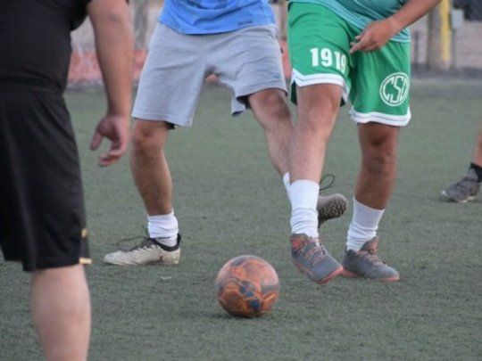 murieron jugando al fútbol.jpg