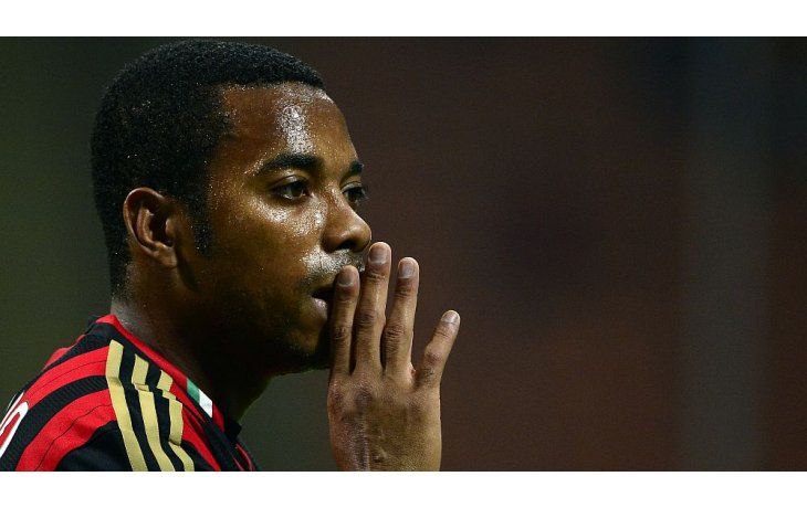 Robson de Souza, conocido como Robinho, de 40 años, reside actualmente en Santos, Brasil, donde deberá cumplir su condena en prisión.
