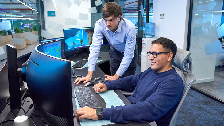 Periodistas participaron de una simulación de contratación energética durante la presentación de Enertoken en las oficinas de YPF Luz. Luego, directivos explicaron el potencial de la tokenización para transformar el mercado eléctrico. Periodistas participaron de una simulación de contratación energética durante la presentación de Enertoken en las oficinas de YPF Luz. Luego, directivos explicaron el potencial de la tokenización para transformar el mercado eléctrico.