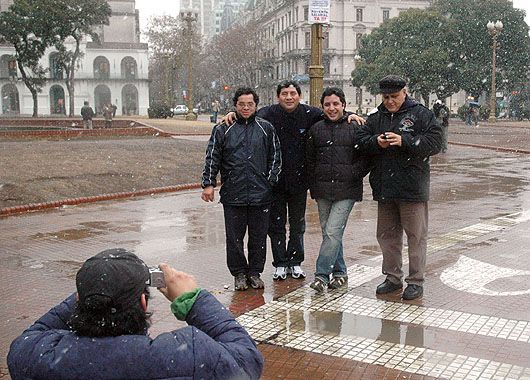 La nieve en Plaza de Mayo.