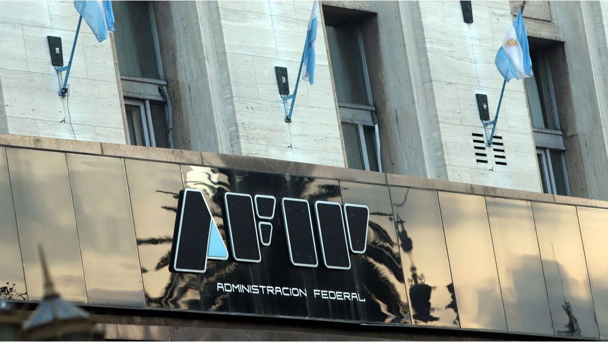 AFIP: quiénes deberán pagar $5.700 mensual por el monotributo en septiembre 2024 thumbnail