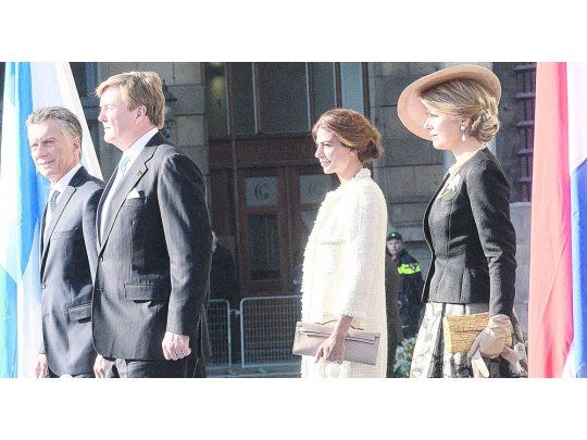 Holanda: gala e inversores. Hoy, despedida