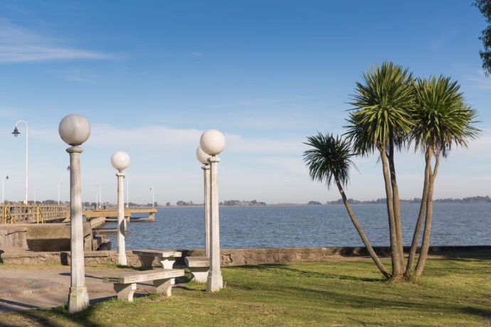 Tanto la Laguna como sus alrededores son los puntos más elegidos por los habitantes y turistas para pasar el día.